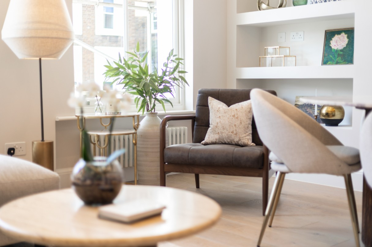 Euroterra Capital - Luxury Living